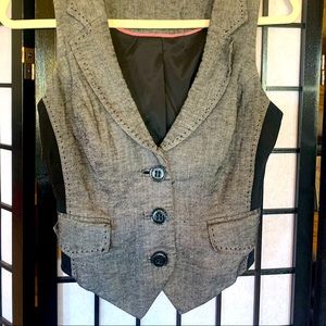 Black and gray vest
